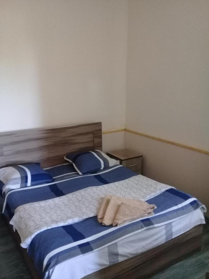 Apartment Giorgi In Sighnaghi Bagian luar foto