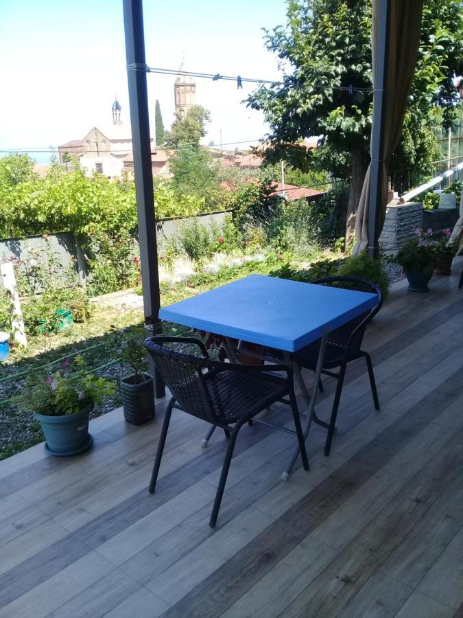 Apartment Giorgi In Sighnaghi Bagian luar foto
