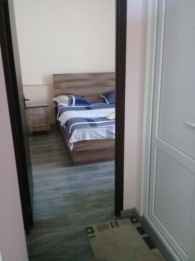 Apartment Giorgi In Sighnaghi Bagian luar foto