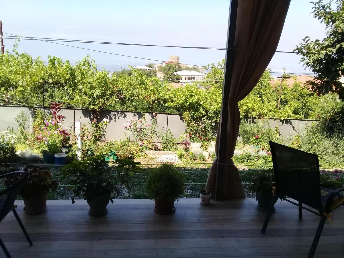 Apartment Giorgi In Sighnaghi Bagian luar foto