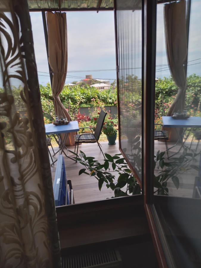 Apartment Giorgi In Sighnaghi Bagian luar foto