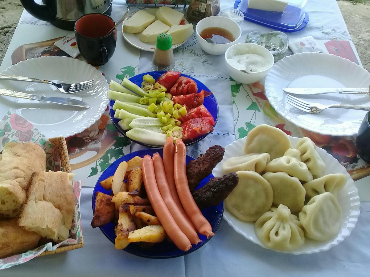 Apartment Giorgi In Sighnaghi Bagian luar foto