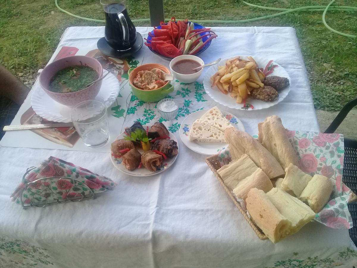 Apartment Giorgi In Sighnaghi Bagian luar foto